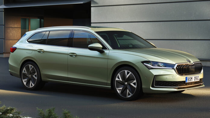 Skoda Superb Combi Offers Over 14000 Euros in Discounts for Limited Time