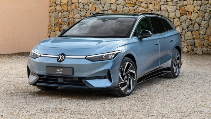 How the Government Supports Electric Company Vehicles