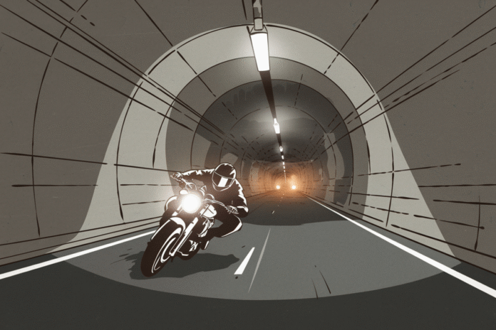 Uk Motorcyclist Fined 13000 Euros and Banned for Life After Dangerous Overtaking